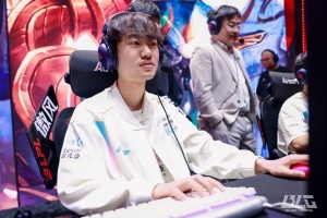 涵艺：BLG今年3C水平都下降了 去年BLG那水平教练是头猪他都是大王