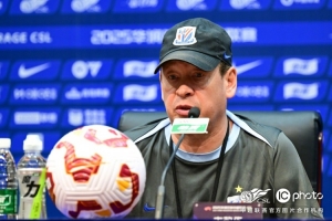 斯卢茨基：希望明天打出我们最佳的水平，相比于零封我更在意结果