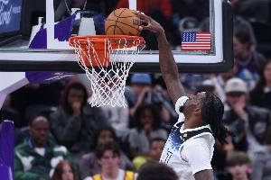 纳兹-里德谈G3：能回到主场比赛真好 要争取更好的比赛开局