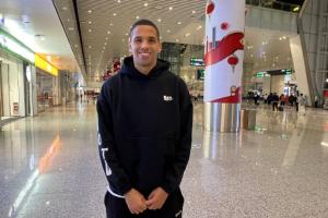 好好表现给父亲看！小里瓦尔多今日中甲代表青岛红狮首发