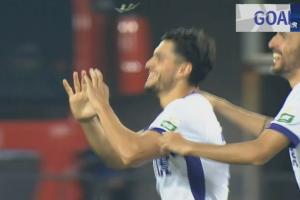 开场不到1分钟！萨尔瓦多第44秒世界波破门，创队史最快进球