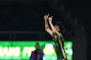 足球报：王钰栋承担了更多进球职责，卡内达已率队迅速走出阴霾