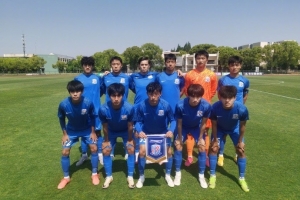 申花U21队5胜1平打入32球未失一球，小组头名晋级U21联赛下一阶段