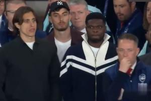 此消彼长？阿森纳次回合托马斯可上场，巴黎核心登贝莱无对抗伤退