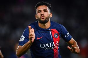 打铁！巴黎本赛季欧冠9次射中门框，仅少于曼城