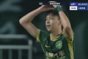 9场6球！王钰栋头球抢点破门梅开二度，浙江2-1再度领先亚泰