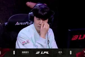 iG股东更博：ig选择弹幕最多的打法 可以称之为弹幕流 是最新的一种战术