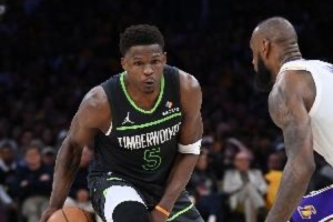 本场如何？森林狼此前仅赢得4轮系列赛 两赛季进西决