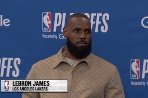 詹姆斯：我会和家人以及支持团队还有自己谈谈我还想打多久