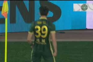 连场破门！王钰栋小角度爆射收获本赛季第5球，振臂怒吼庆祝