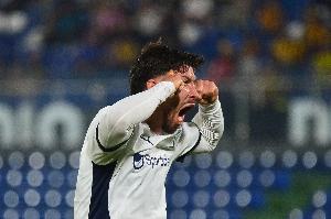 跟队记者：独立队中场洛约拉不是拜仁引援目标，这与阿媒报道相反