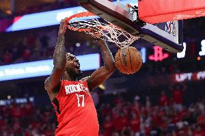 攻防一体！伊森16分钟4中3得8分4断1帽 三分3中2