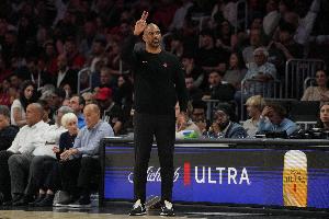 乌度卡：没多少球队用双塔阵容 我们区域联防的沟通比人盯人更好