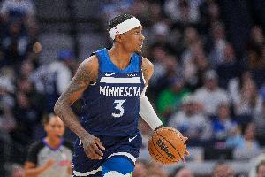 贝弗利：我拿杰麦和皮蓬相比较 他的价值你在季后赛才能看出来