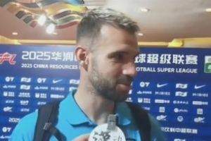 图多列：脱衣庆祝不是特别设计，因为那是个绝杀所以很激动