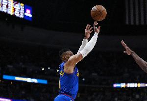 船记：如果掘金的非射手开始把三分投开了 不知道快船该怎么办