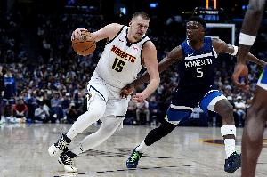 去年东西部四强球队 今年除独行侠外皆晋级次轮