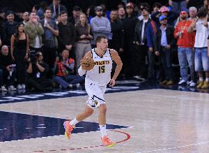 兄弟们都给力！约基奇划水一场 14中6得16分10板8助3断2帽进次轮