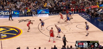 毫不留情！威少爆扣激情吊筐主动吃T后怒喷：让他们滚回家！