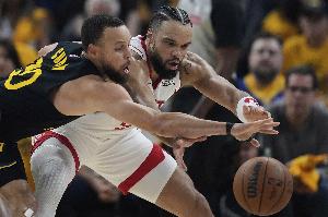 狄龙：库里要是不想要身体对抗他应该去打网球