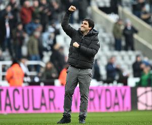 伊劳拉：在势均力敌的比赛中，定位球战术非常关键