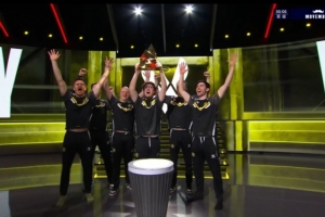 百日不败舍我其谁！小蜜蜂战胜Falcons连续5届赛事夺得冠军