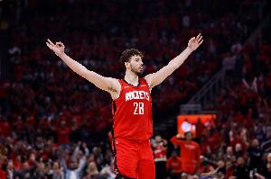 申京：我一点儿不觉得疲惫 G6之后 我觉得自己紧接着就能打G7