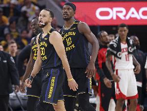 火勇大战结束！勇士4-3击败火箭冲进微博热搜前十