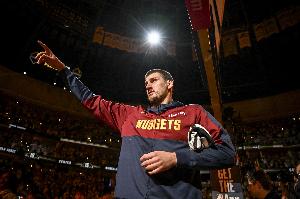 季后赛单场40+20啥水平？70年代后仅10人做到 鲨鱼4次&一人50+20