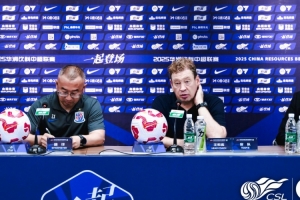 斯卢茨基：成都那场没取得分数我非常心痛，今天我们打得很艰苦