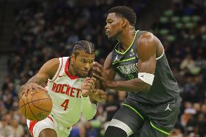 火箭记者变身：我是森林狼球迷 支持华子毁灭勇士