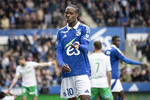 1米96大中锋！法媒：切尔西密切关注22岁埃梅加，球员身价2000万