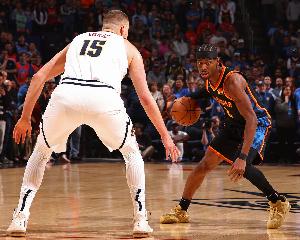 半场落后31分！掘金记者不服：别急 到了丹佛哨子会改变的