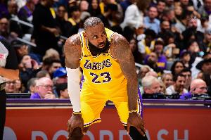 詹姆斯：打满下半场时我不累 我们本有机会扳平系列赛‍