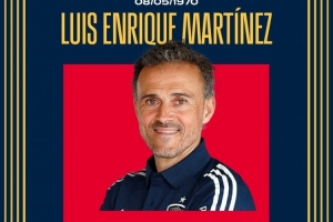 西班牙队祝恩里克55岁生日快乐，执教期间战绩24胜11平9负