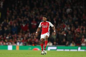 曼联媒体人：斯凯利手球送点判罚太严厉，在英超这绝不会判点球