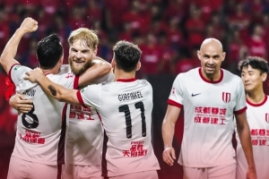 五连胜！成都蓉城4-0战胜梅州客家，达成连续10场不败！