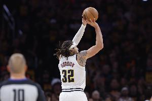 湖记：戈登在掘金的表现堪称完美 虽然紫金战袍更适合他