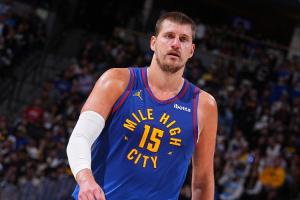 三分10中0+8失误都能赢约基奇一攻一助杀死比赛拿下20分16板