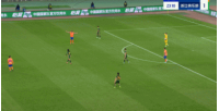 外援连线！汪士钦后场停球失误被断，泽卡助攻瓦科破门扳平！