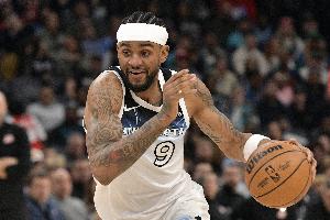 失准！亚历山大-沃克4投0中得分挂蛋 拿到2板4助