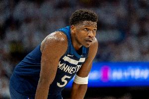 华子：我们之前打得像已经赢了系列赛一样 我不喜欢球队这种态度