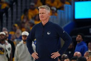 鲸鱼：勇士没有库里的传切就是联盟倒数 科尔在季后赛打业余篮球