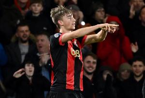 解约金5800万！德天空：阿森纳利物浦领跑怀森争夺战，皇马仍有意