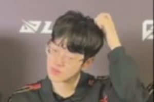 对面教练是我们的人？Scout：放塞拉斯他们应该有说法 我很舒服