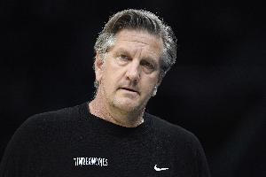 兰德尔：芬奇教练说 我们没有做任何交易或解雇教练的事情