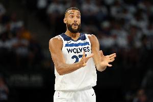 玩具还在伤人！戈贝尔17分8板0失误两轮G5投篮24中20！