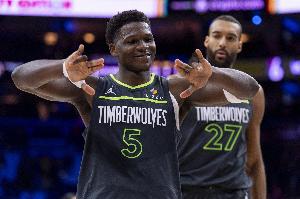 华子&戈贝尔谈进西决：胃口还没被填满 我们并不满足