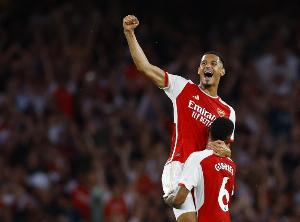 TA：贝尔塔已开始和萨利巴、加布里埃尔、托马斯等多名球员谈续约