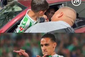 他已俘获球迷的心！贝蒂斯小球迷将蜘蛛侠钥匙链送给安东尼